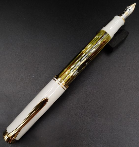 Pelikan �ڥꥫ�� �����٥졼�� M400 �ۥ磻�ȥȡ����� White Tortoise ������������14��ڥ��� ��ǯɮ