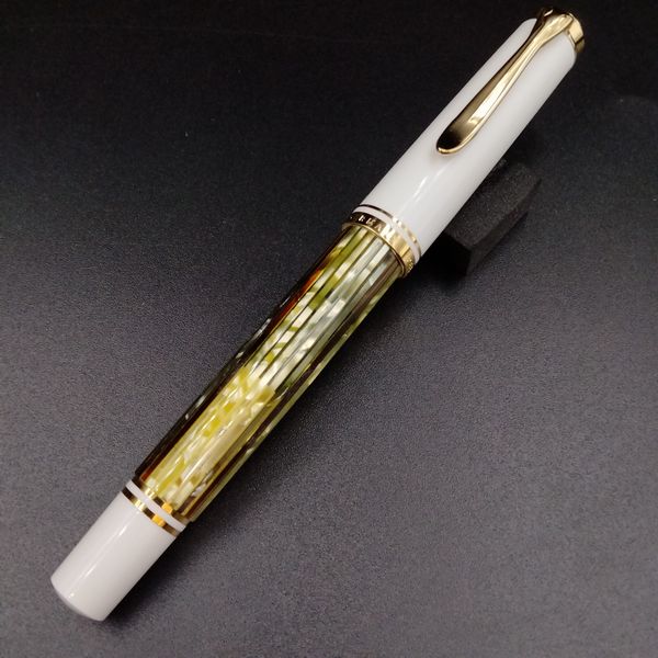 Pelikan �ڥꥫ�� �����٥졼�� M400 �ۥ磻�ȥȡ����� White Tortoise ������������14��ڥ��� ��ǯɮ