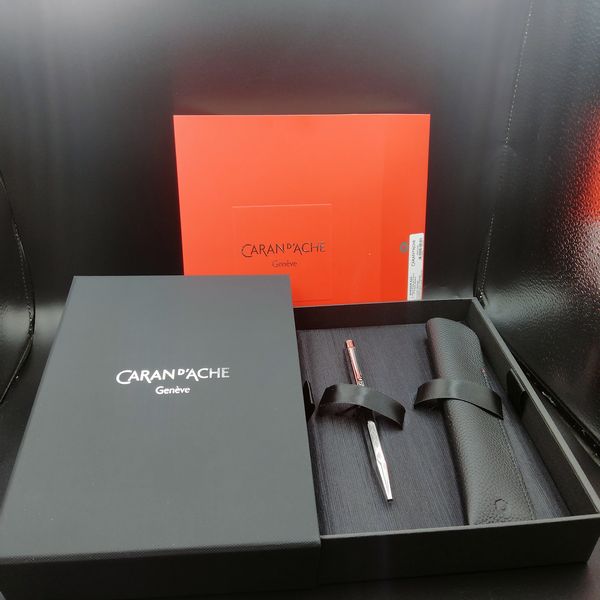 �������å��� CARAND'ACHE ������ ������ɡ��� 2024ǯ ���եȥ��å� �ȥ�å� �ܡ���ڥ� JP8902-0224