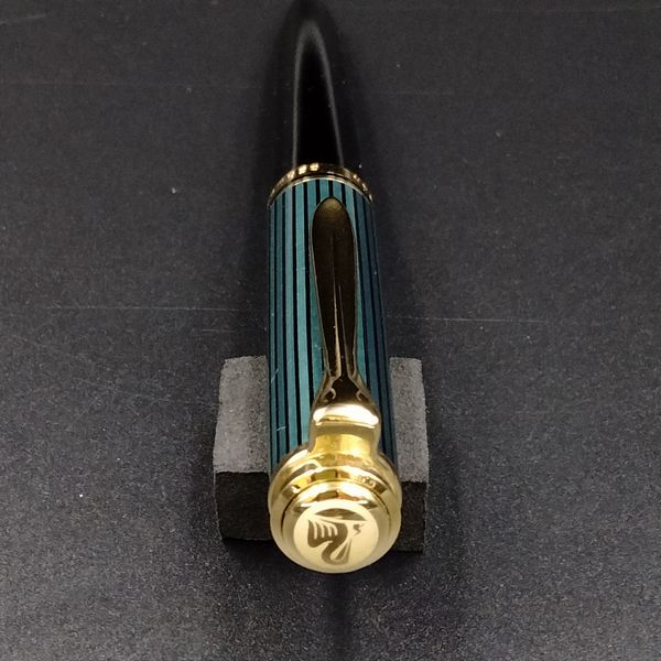 Pelikan �ڥꥫ�� �����٥졼�� K800 green stripe ���꡼�󥹥ȥ饤�� �ܡ���ڥ�
