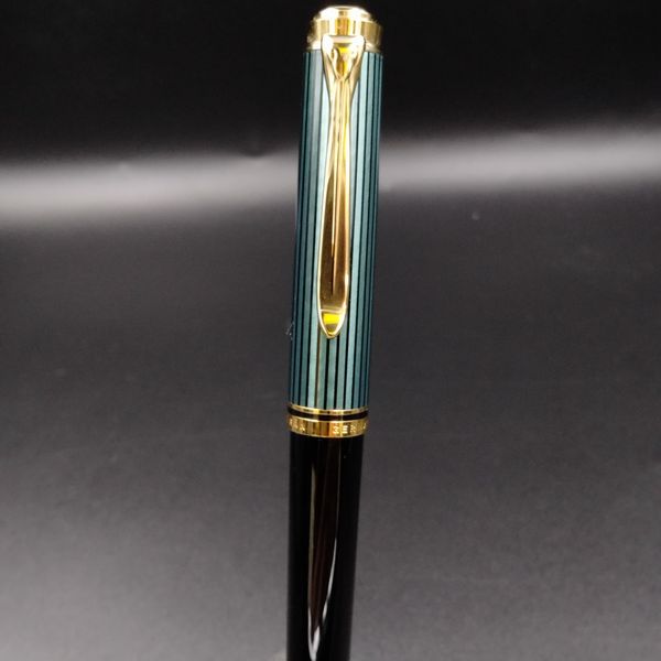 Pelikan �ڥꥫ�� �����٥졼�� K800 green stripe ���꡼�󥹥ȥ饤�� �ܡ���ڥ�