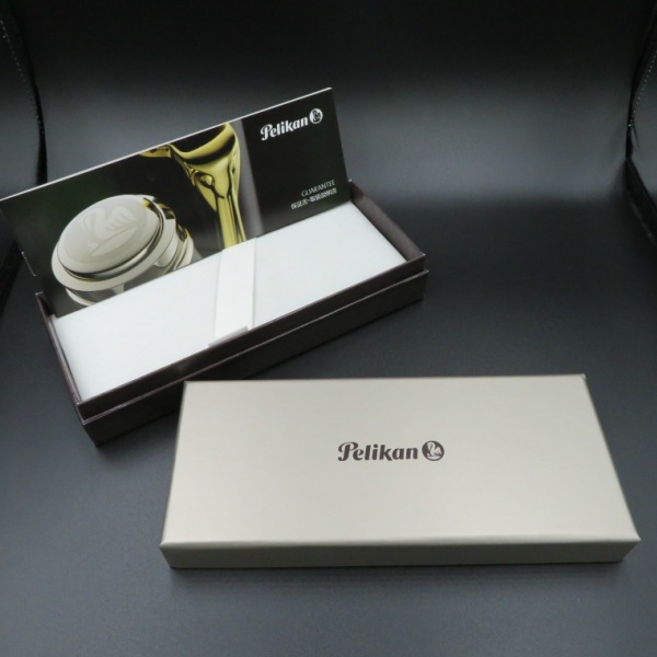 Pelikan �ڥꥫ�� �����٥졼�� K805 ����С��ȥ�� black stripe �֥�å����ȥ饤�� �ܡ���ڥ�