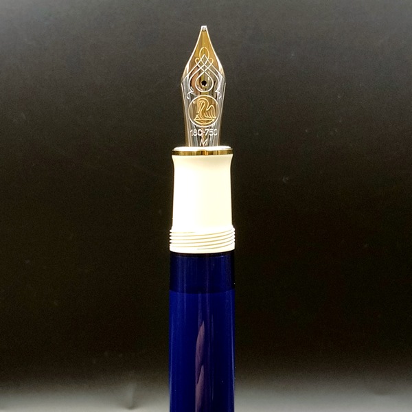 Pelikan �ڥꥫ�� ���������� �����٥졼�� M800 Cream Blue ���꡼��֥롼 ������������18��ڥ��� ��ǯɮ
