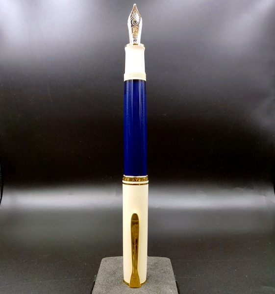 Pelikan �ڥꥫ�� ���������� �����٥졼�� M800 Cream Blue ���꡼��֥롼 ������������18��ڥ��� ��ǯɮ