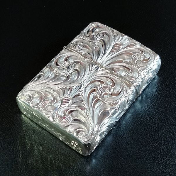 ZIPPO SILVER KING ����С����� 26SLV-1SP Armor �����ޡ� ��������󥰥���С�(�����)��5�̼�Ħ��Ħ�� ���åݡ�