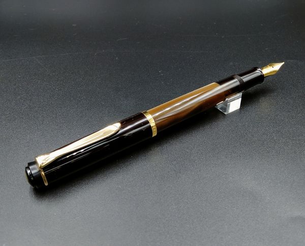 Pelikan ペリカン クラシック M200 マーブルブラウン 24金ゴールド