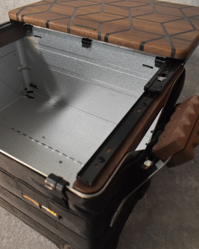 【訳あり傷あり30番】シェルコン50天板レール付き HARIGANE CLEAR シェルフコンテナ 三脚天板 ウォールナット&レジン※生産予定未定