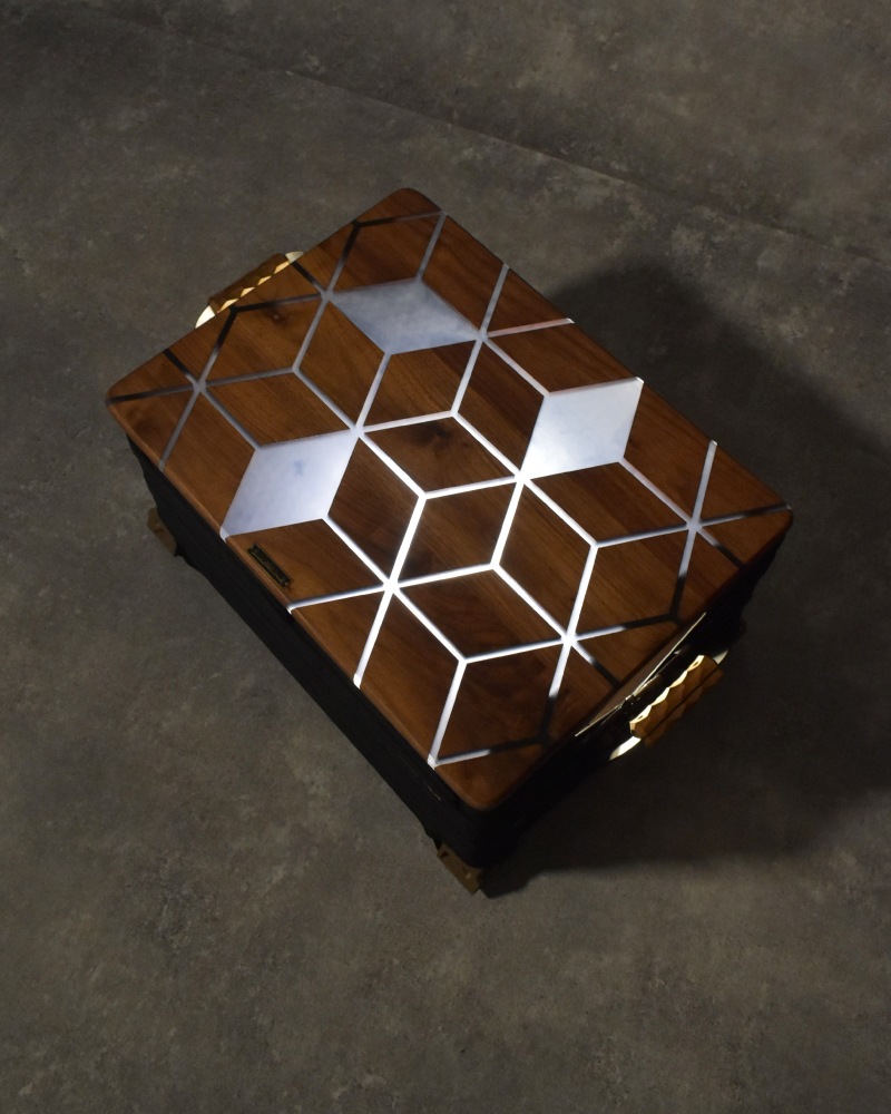 【訳あり傷あり32番】シェルコン50天板レール付き KATAMEN BLACK シェルフコンテナ 三脚天板 ウォールナット&レジン※生産予定未定