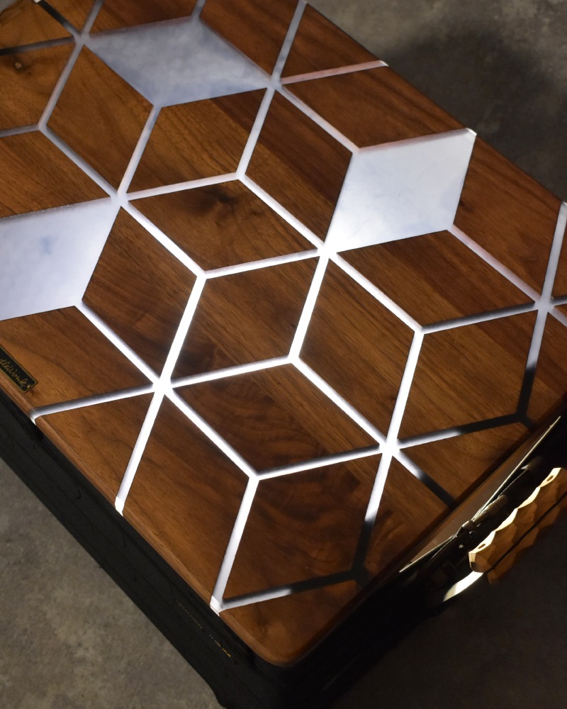 【訳あり傷あり32番】シェルコン50天板レール付き KATAMEN BLACK シェルフコンテナ 三脚天板 ウォールナット&レジン※生産予定未定