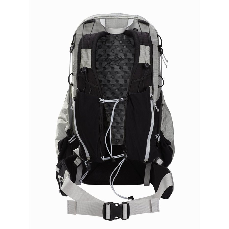 ★美品国内正規品　ARC'TERYX アークテリクス エアリオス30 グレー★ アークテリクス エアリオス 30 グレー - メルカリ