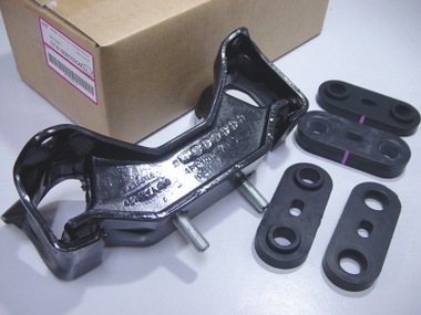 STi 強化ストラットマウント GC8 1台分セット｜未使用品・送料無料 Yahoo!オークション - STI強化ストラットマウント ST2031055000