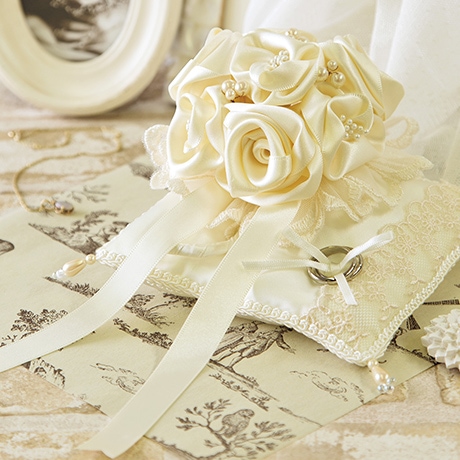 H431-159 プレミアム・ローズブーケのリングピロー - ハマナカ商店