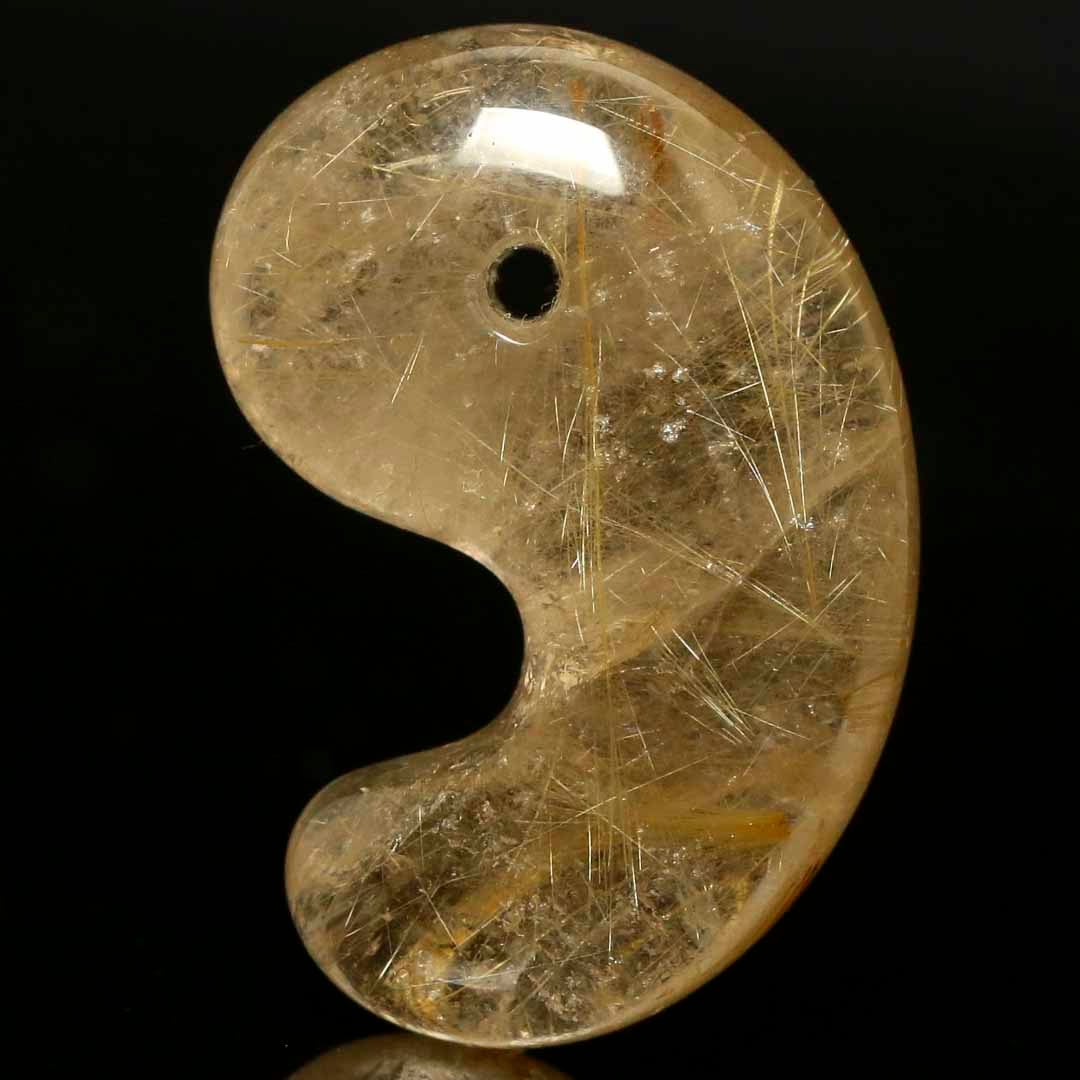 ゴールデンルチルクォーツ 出雲型勾玉 30ミリ