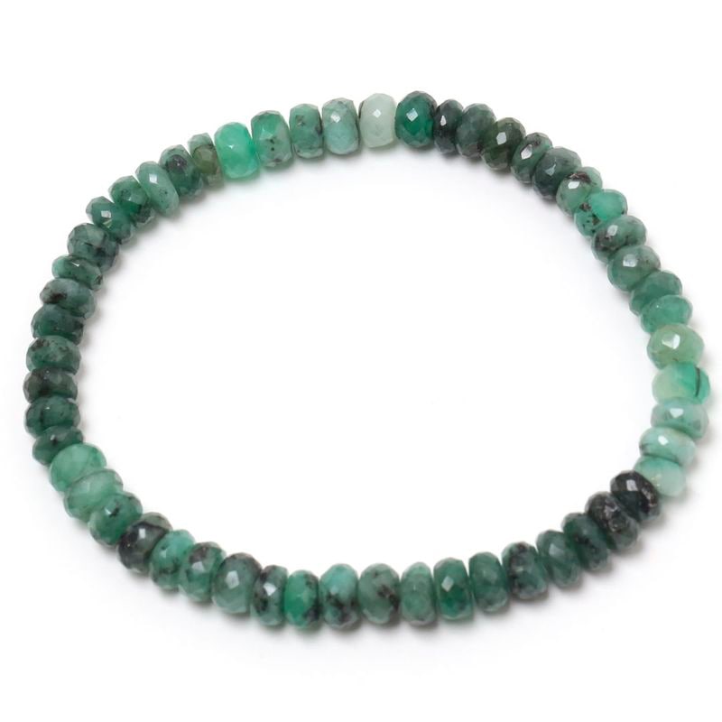 勾玉・パワーストーン・天然石のアクセサリーを縁結びの地、出雲