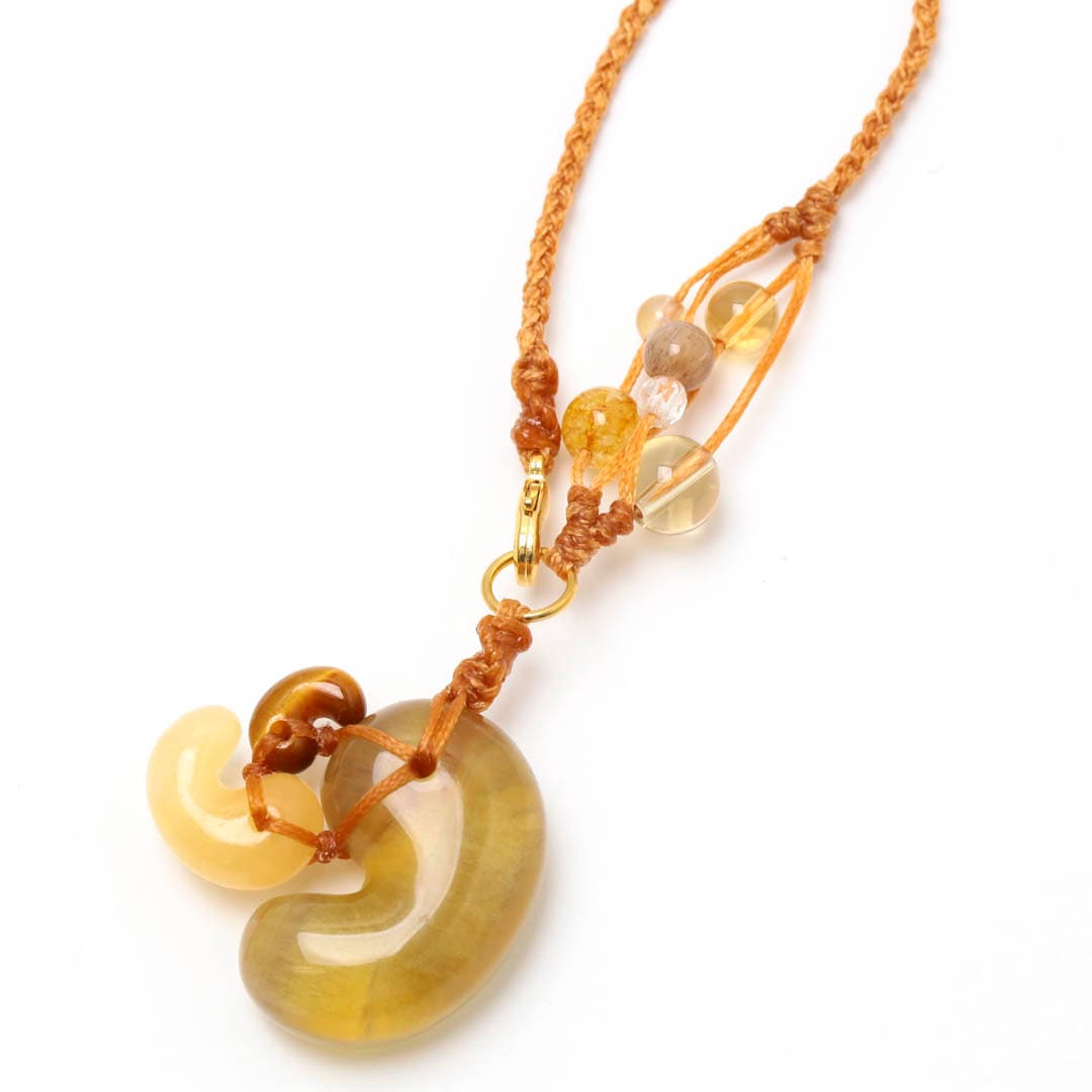 2026ラッキーカラー勾玉チャーム_自信と豊かさ