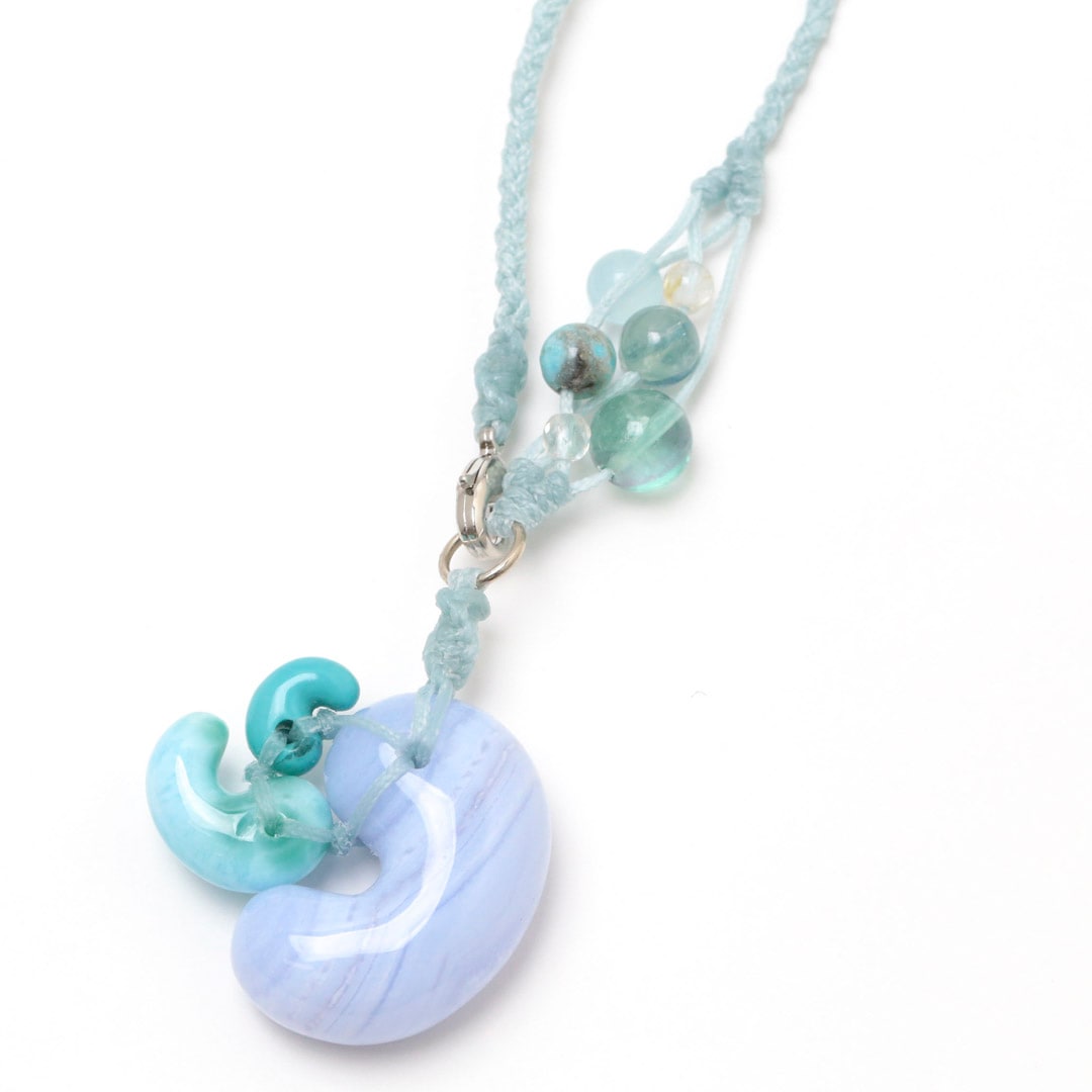 はじまりの勾玉 純金 勾玉 ペンダントトップ（大） | 高品質 金・プラチナ