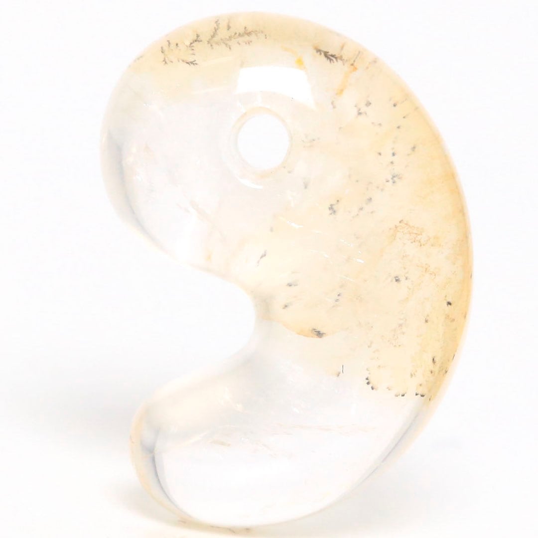 デンドリチッククォーツ出雲型勾玉