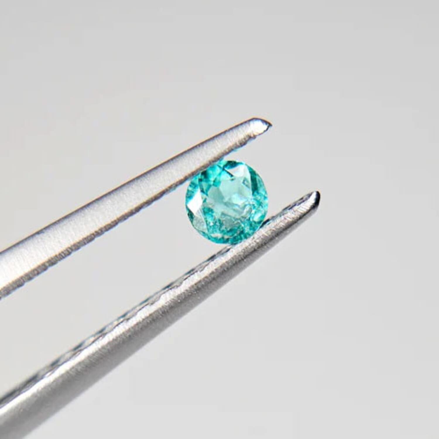ブラジル産パライバトルマリン ルース （鑑別付き） 0.07ct 7