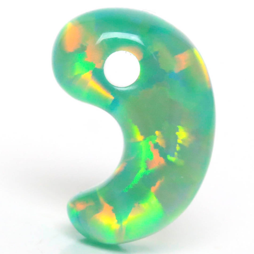 京都オパール 柚葉色-ユズハイロ- 出雲型勾玉 10ミリ