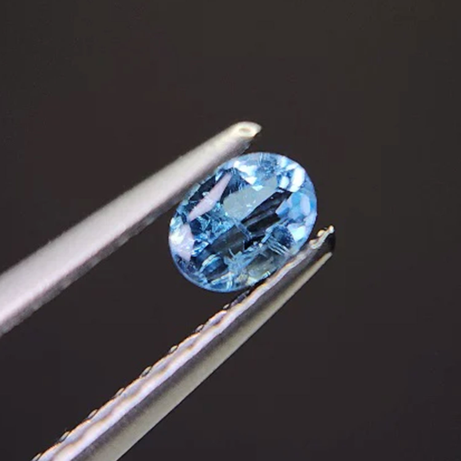 アクアマリン　ルース アクアマリン ルース （サンタマリアカラー）0.15ct