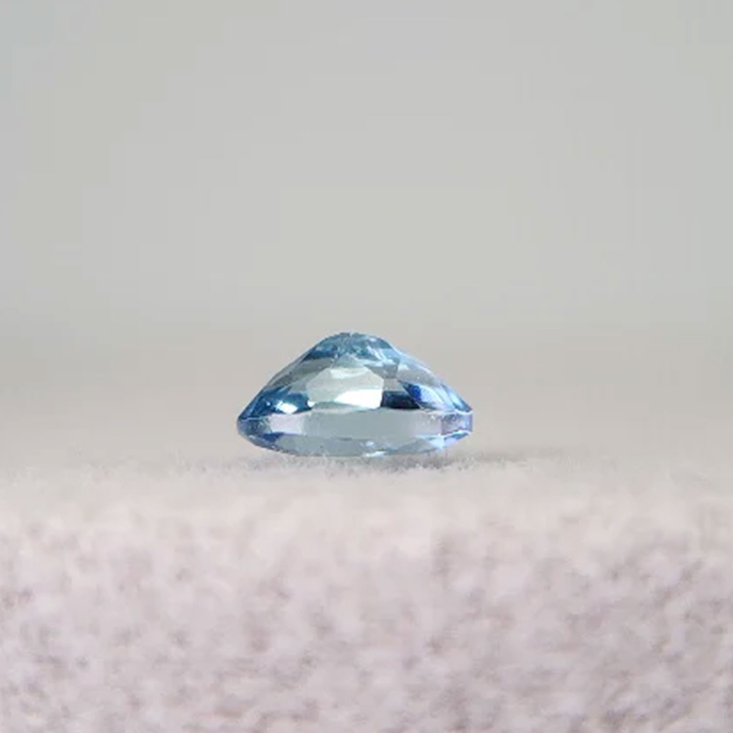 アクアマリン ルース （サンタマリアカラー）0.15ct