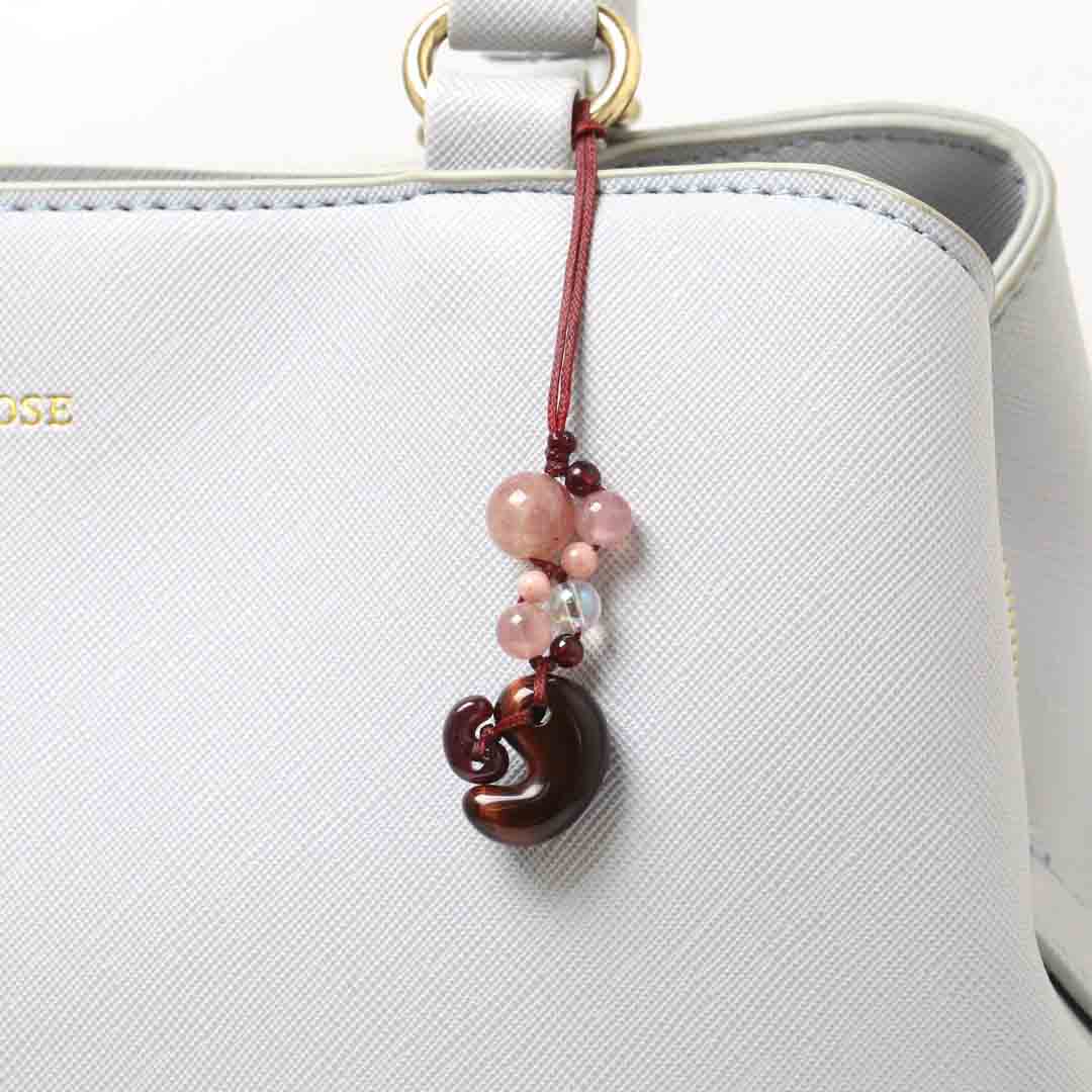 2026ラッキーカラー勾玉ストラップ_成功へ導く