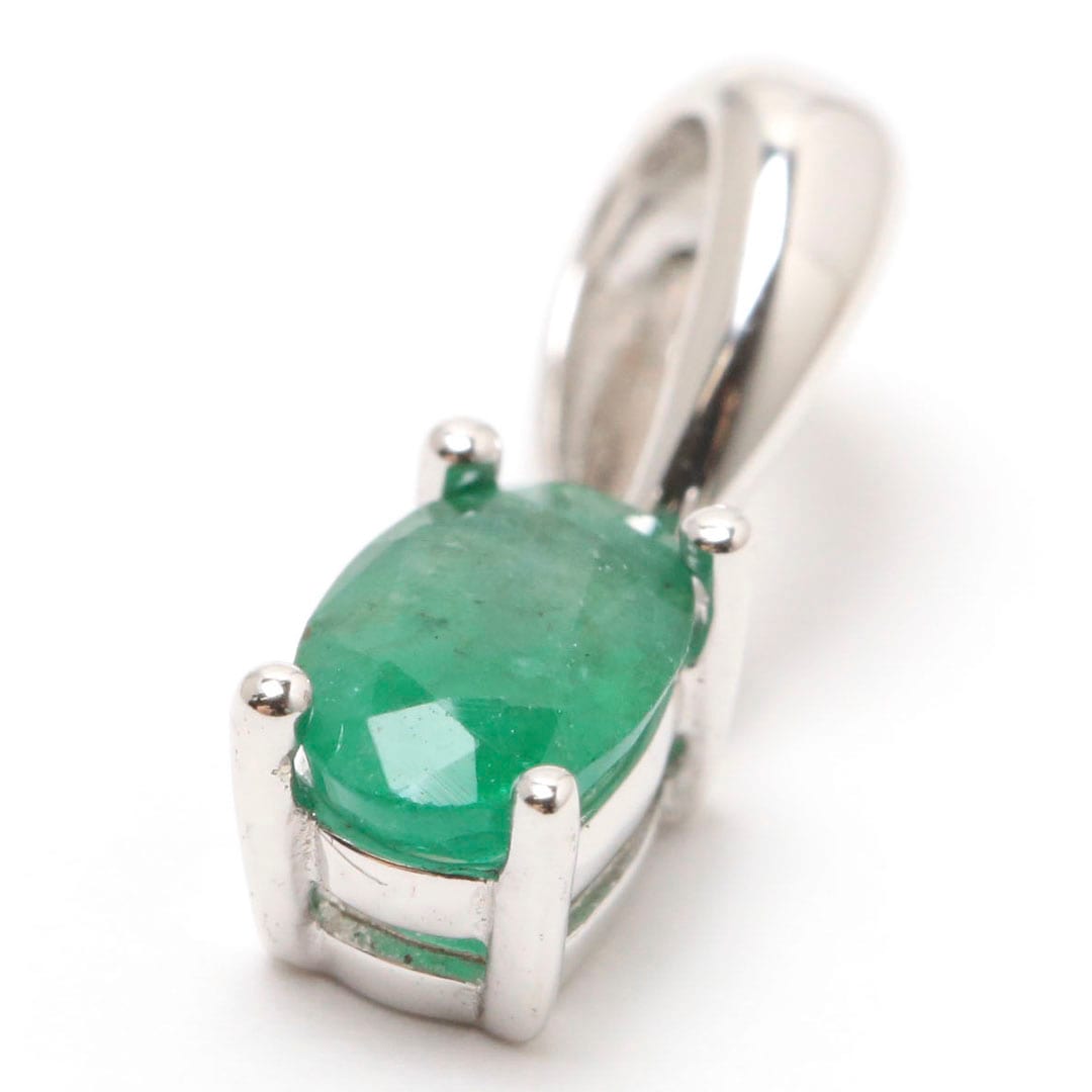 トルコ製 925silver 天然石 ペンダントトップ（エメラルド 亀） エメラルド 925SVペンダントトップ ①