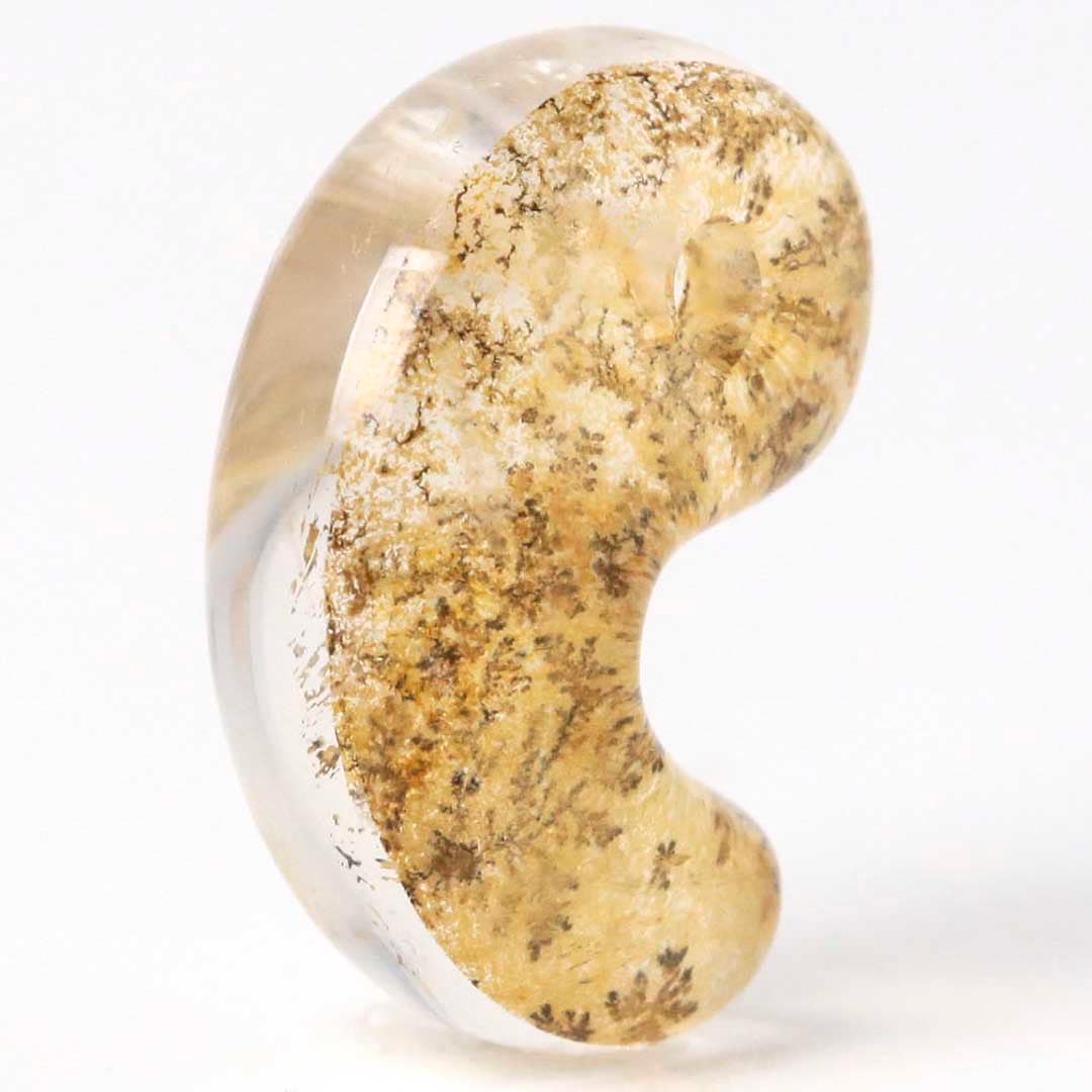 虹入りデンドリチッククォーツHC 出雲型勾玉 16ミリ