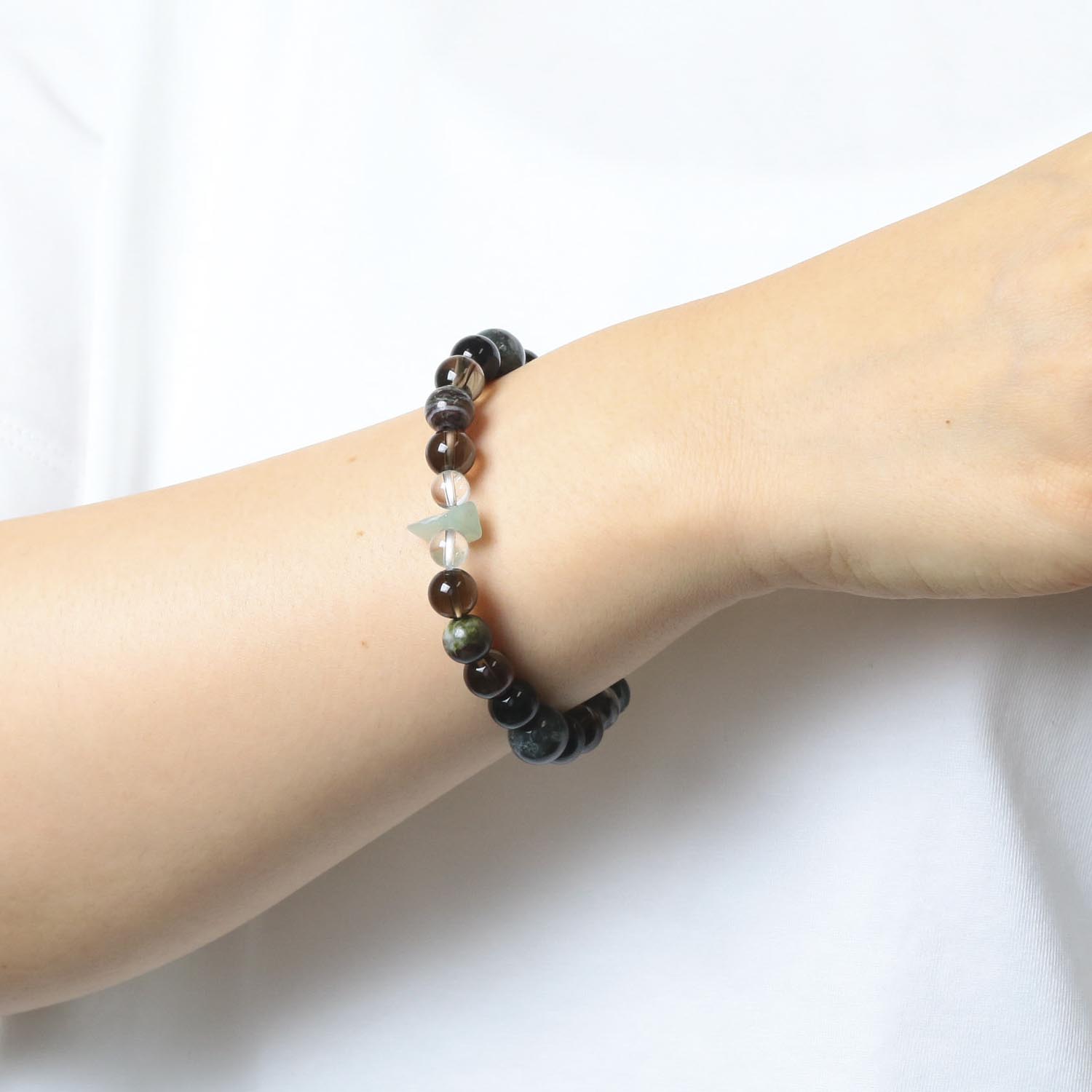 【blue.ks】ルビー翡翠のゴムブレスレット 工房磨き 金山谷ヒスイゴムブレスレット_神鏡