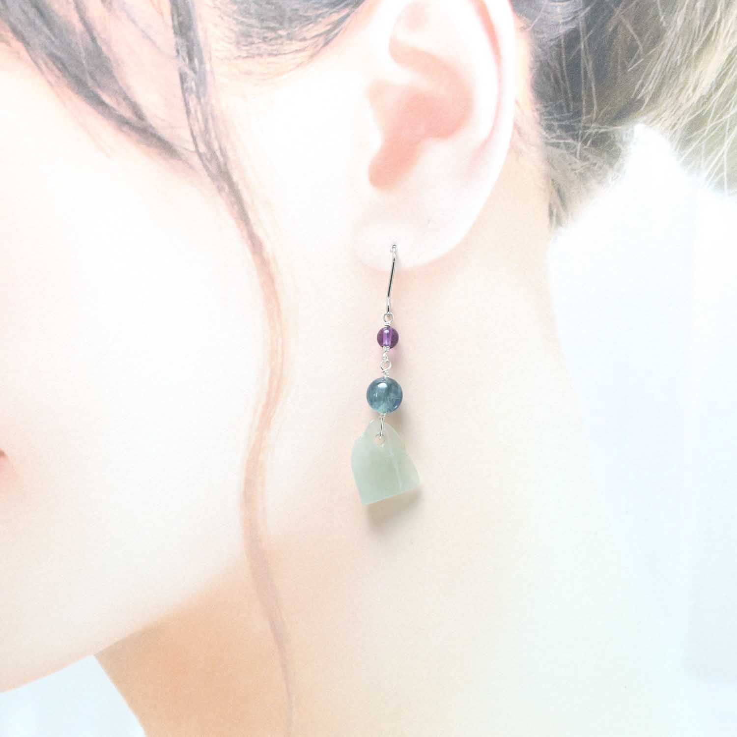 【専用】糸魚川翡翠　金山谷　△ピアス 工房磨き 金山谷ヒスイピアス_藤影