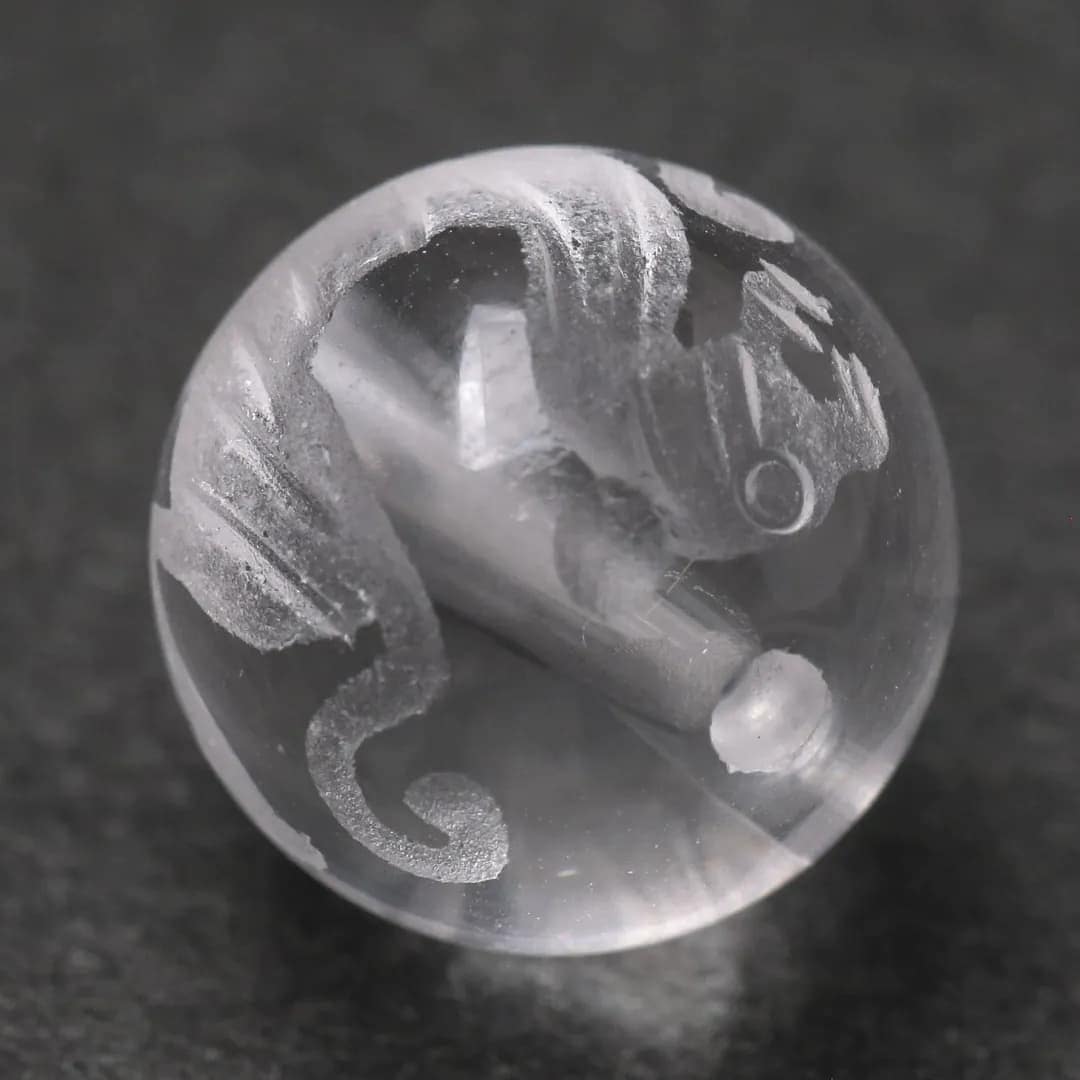 四神彫り 白虎 水晶 10ミリ ビーズ