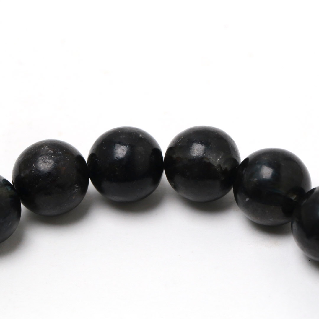 ガーネットインヌーマイト 8ミリブレスレット