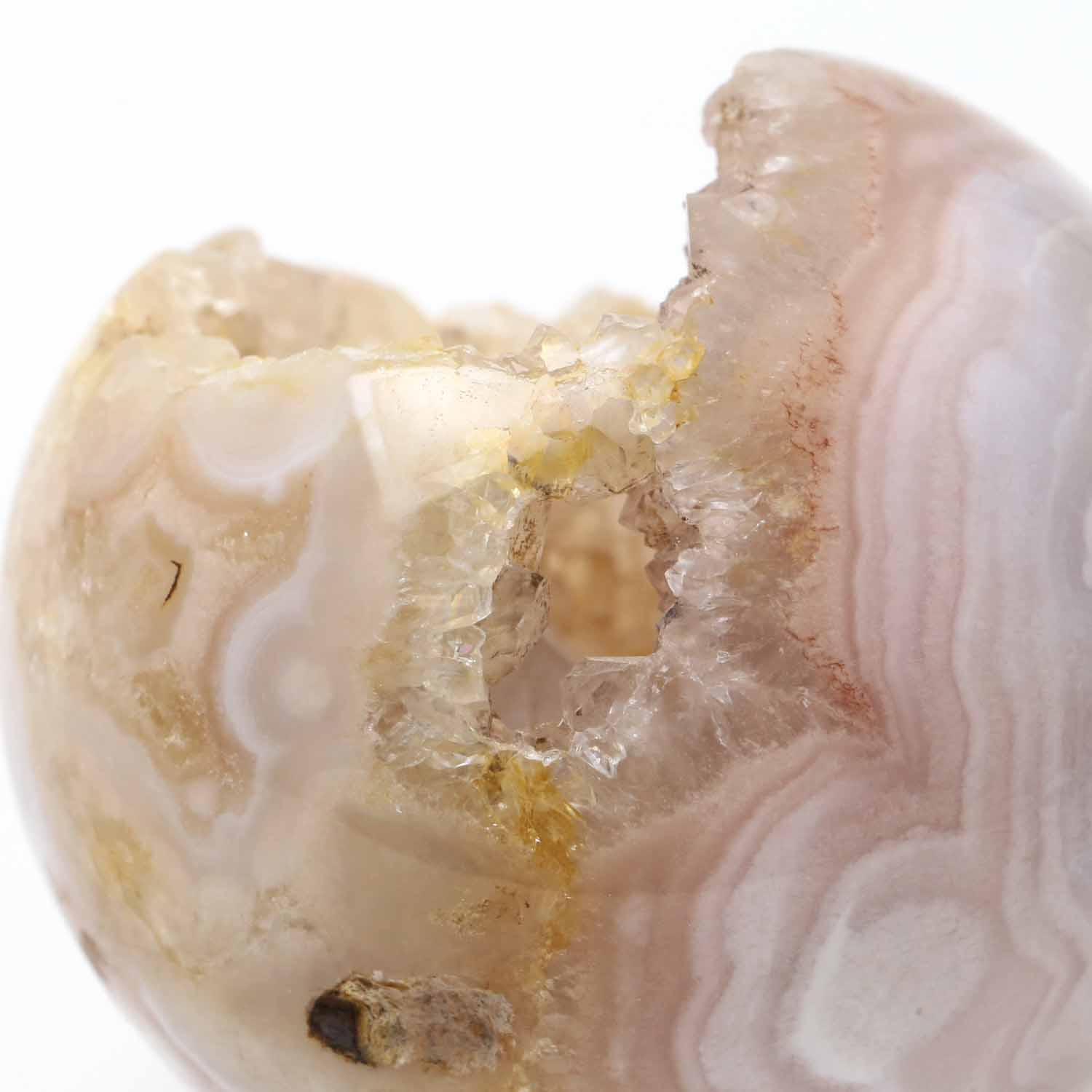 桜めのう 66ミリ丸玉 マダガスカル産 水晶台座付き