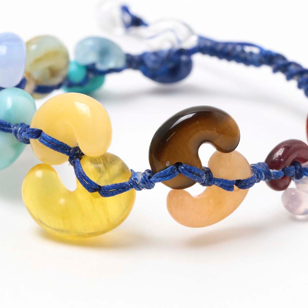 開運編みブレスレット_勾玉彩巡