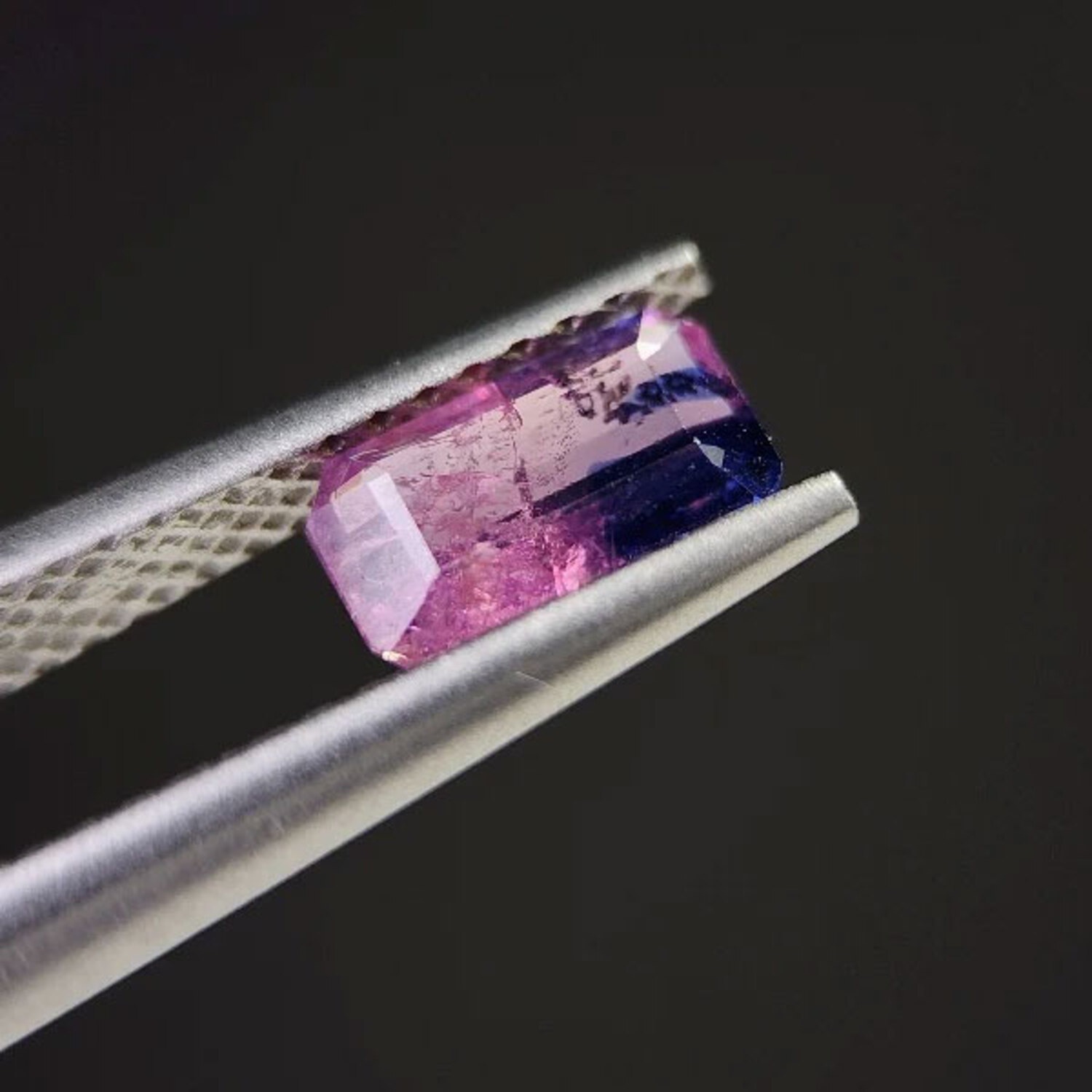 ウィンザーサファイア ルース 0.94ct
