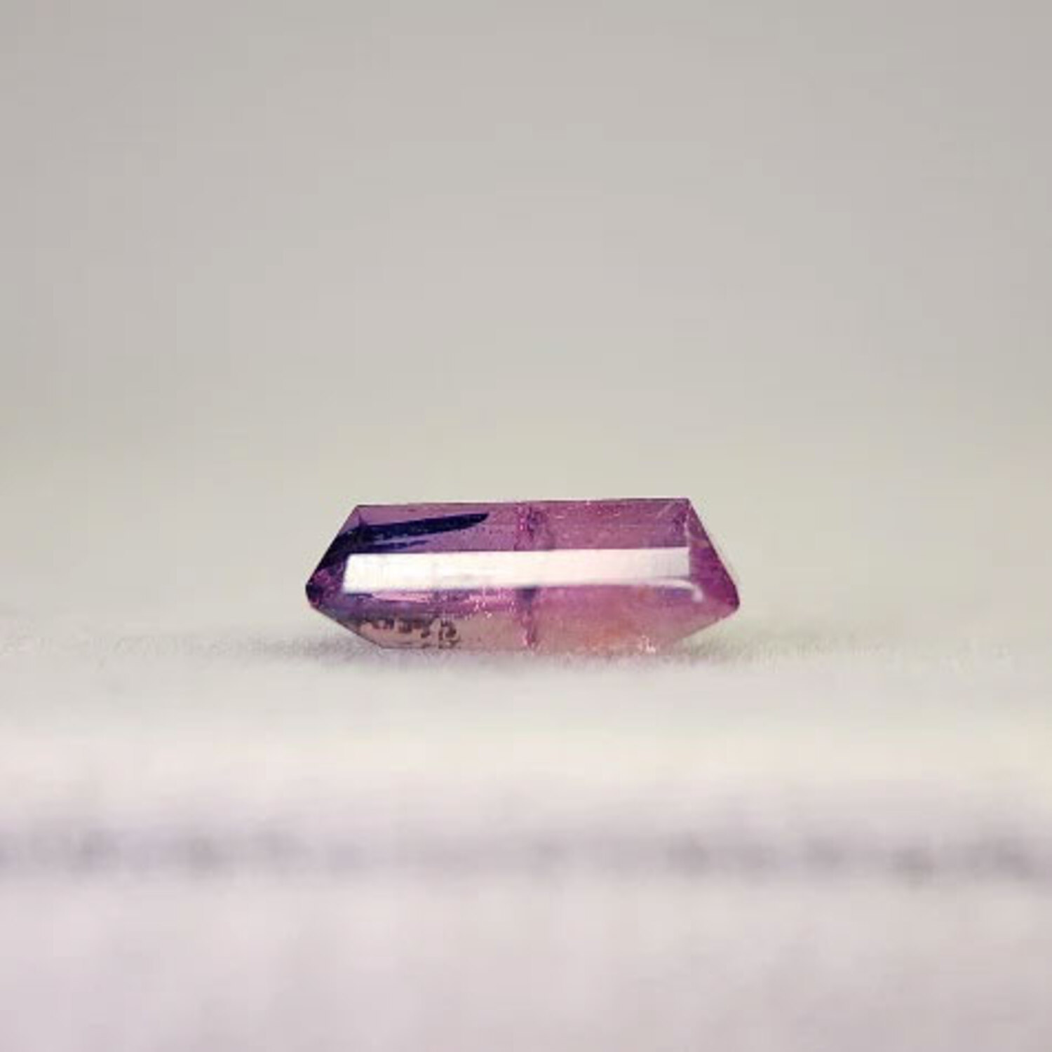 ウィンザーサファイア ルース 0.94ct