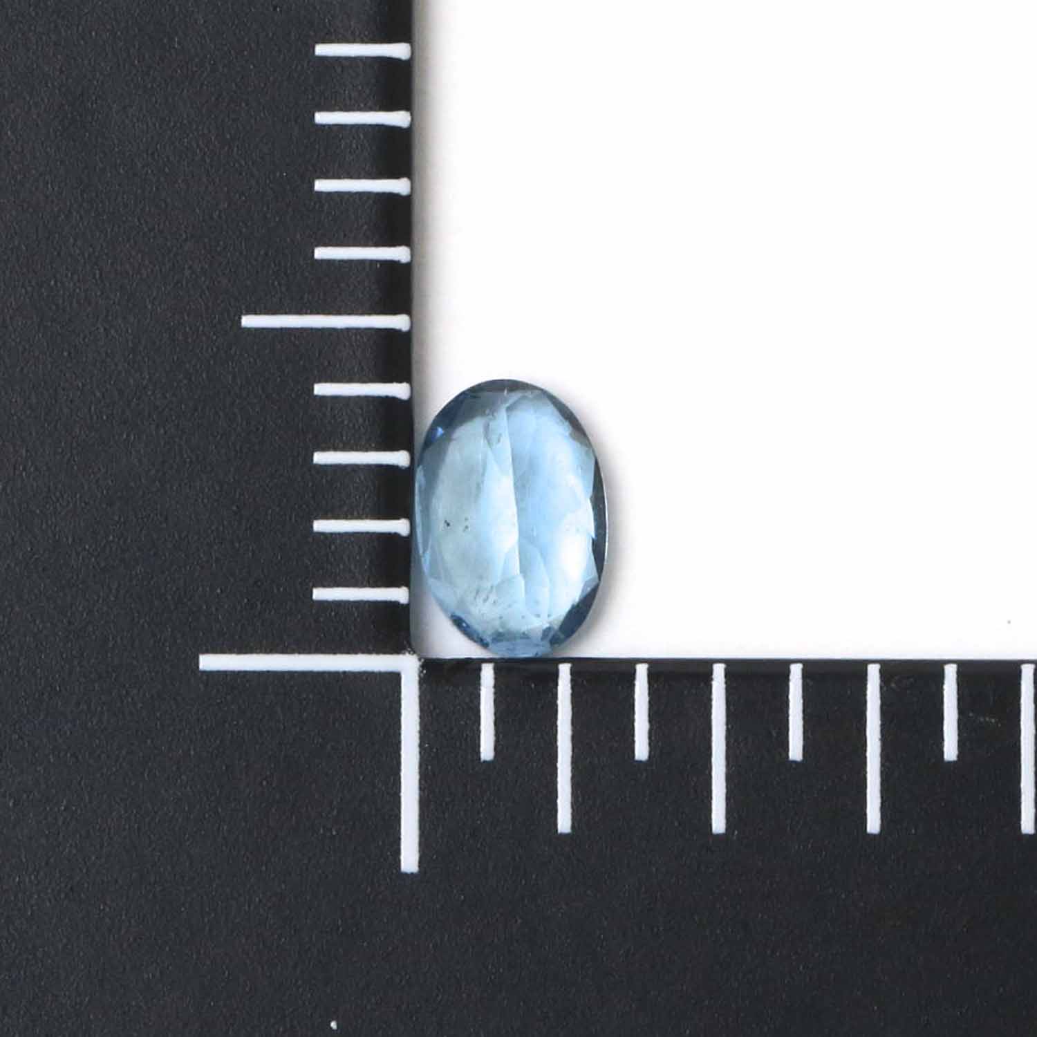 アクアマリン（サンタマリアカラー） ルース 0.41ct