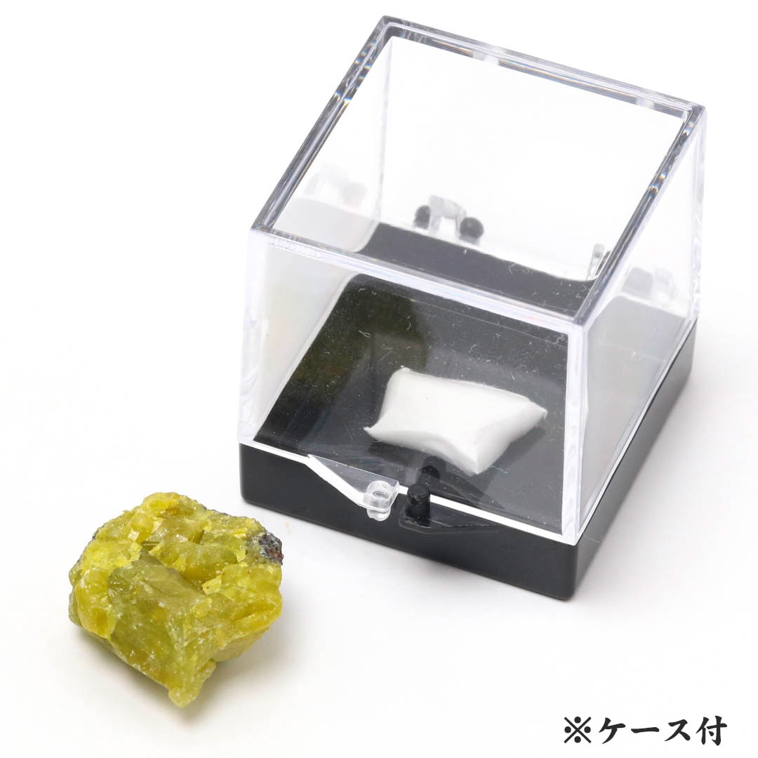 パイロモルファイト パイロモルファイト【Pyromorphite】中国産 | PEANUTS MINERALS