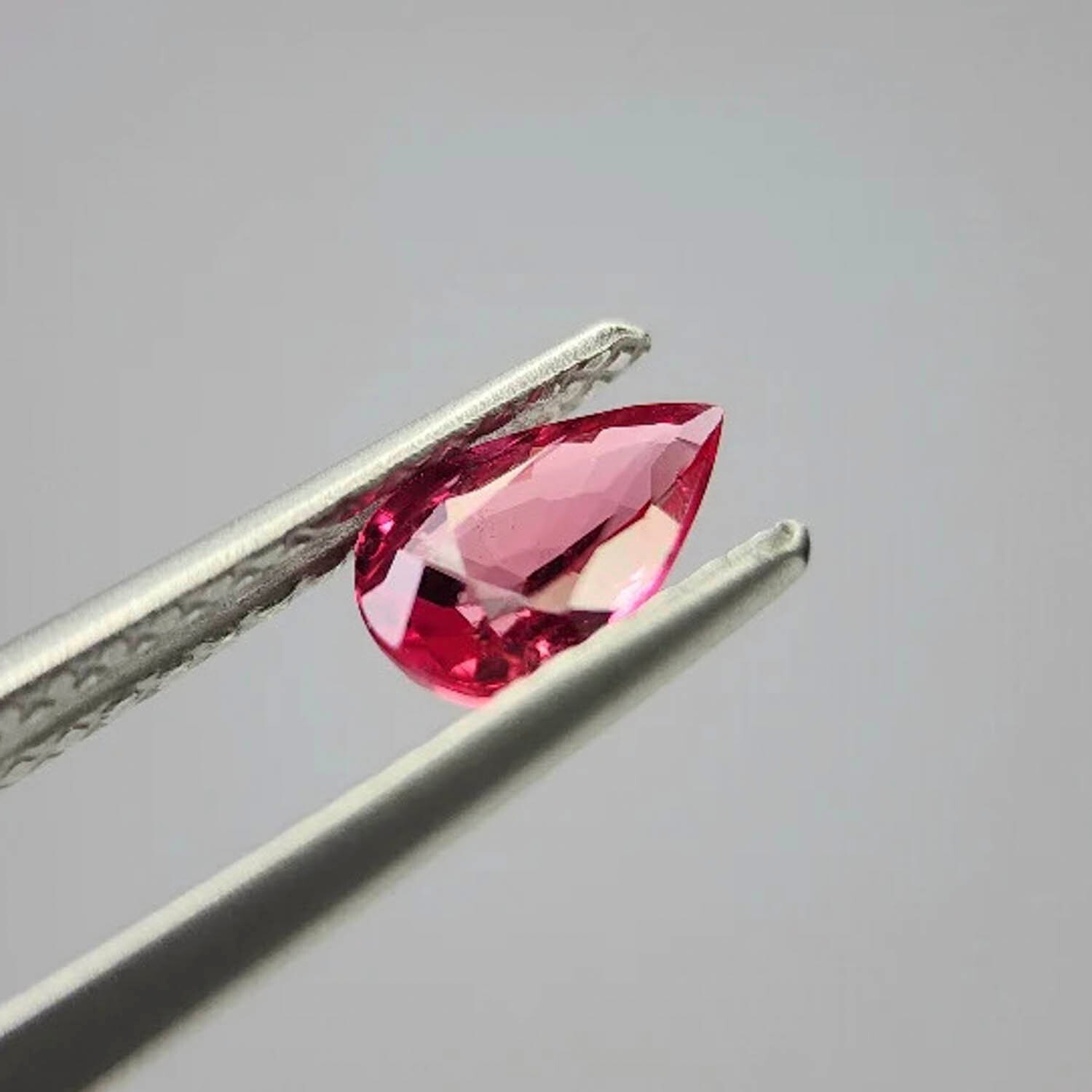 ルビー（非加熱） ルース 0.46ct