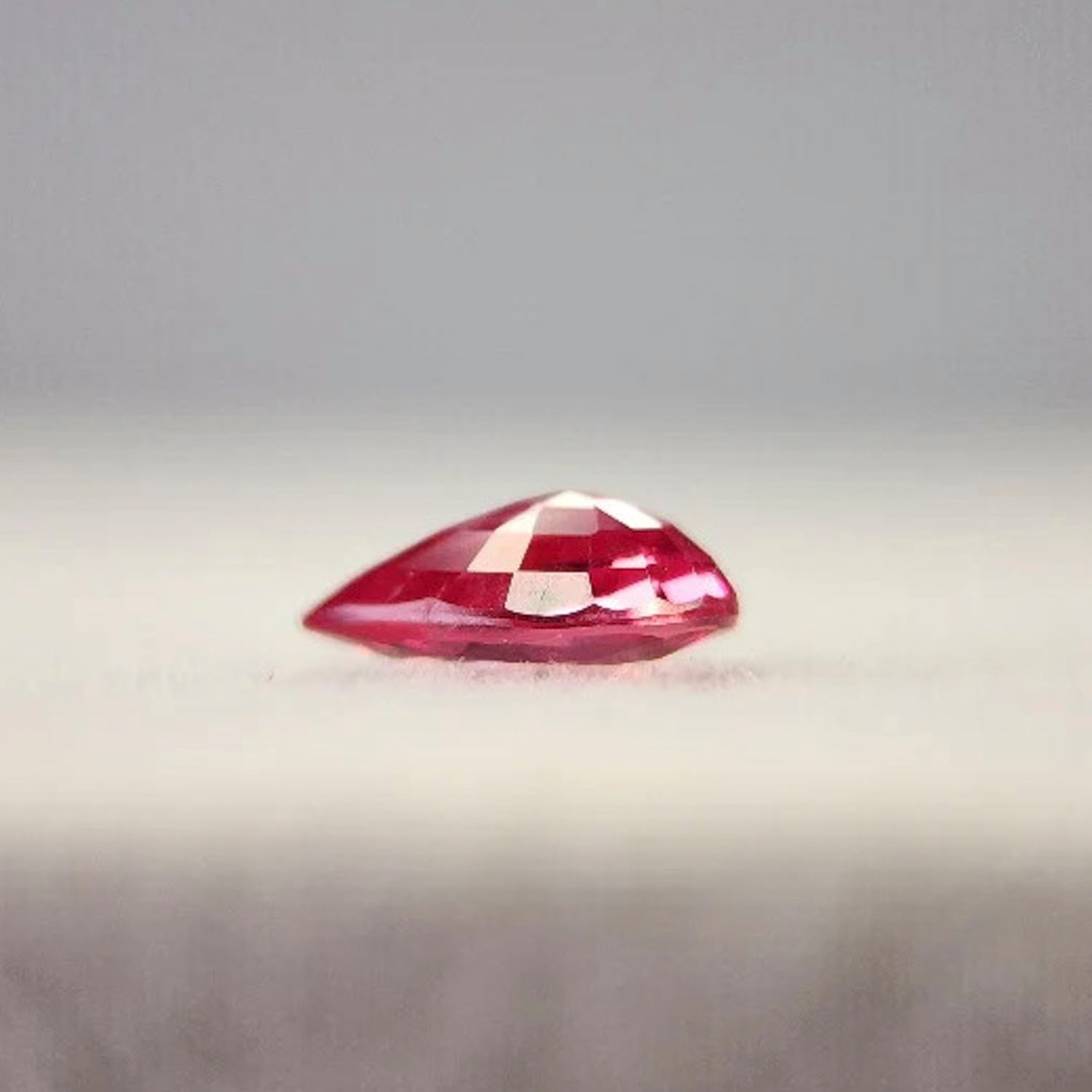 ルビー（非加熱） ルース 0.46ct