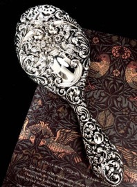 英国アンティーク シルバー ハンドミラー 大型手鏡 鳥絵図 エドワード期 1901年 純銀 251g W&Co /全刻印 シルバーホールマーク スターリングシルバー 英国雑貨/イギリス雑貨 英国スタイ