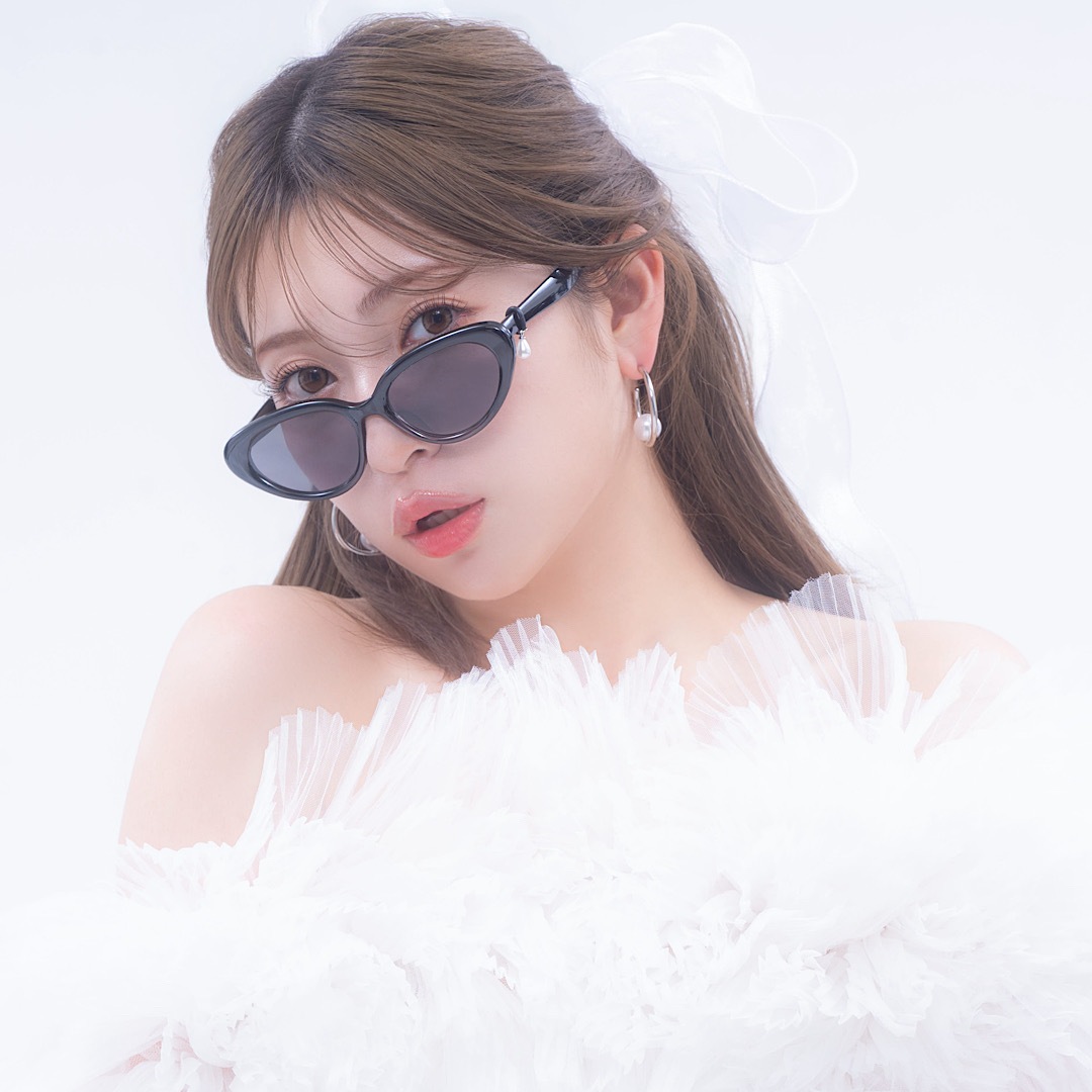 【アウトレット】シャープフレームドロップパールサングラス