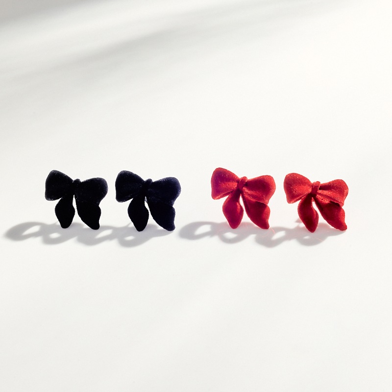 ベロアリボンピアス