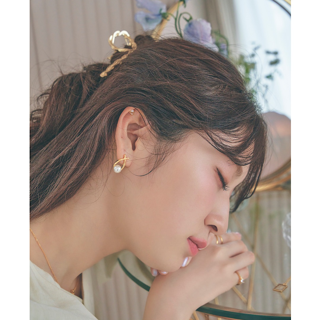 ブランクパールボディピアス