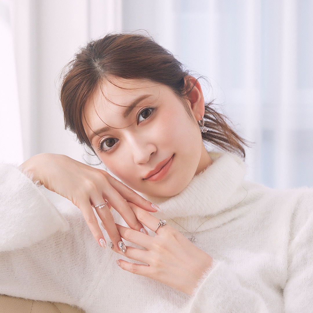 aaロゴパールフープピアス
