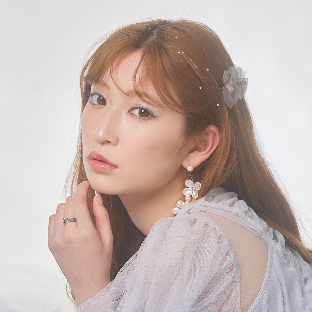 吉田朱里プロデュースアクセサリーブランド anchelion