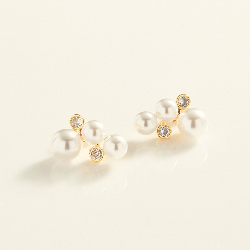 トリプルパールストーンピアス