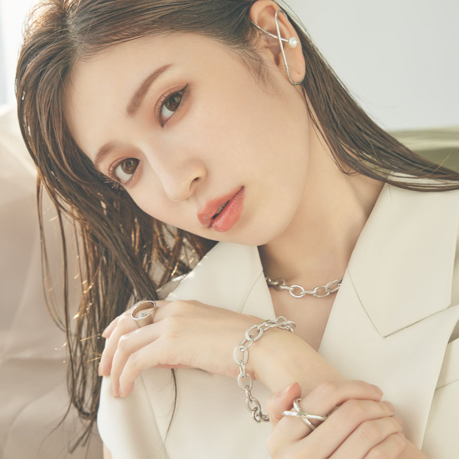 サークルスポットストーンリング