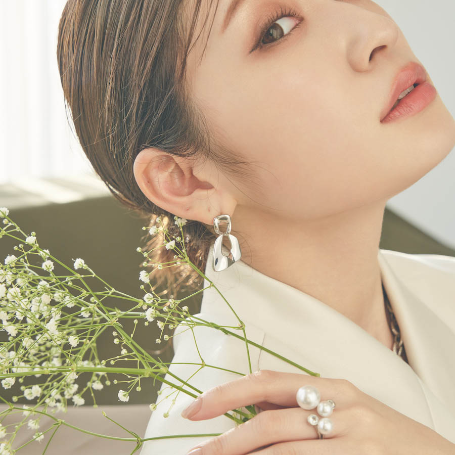 ピッキングフープピアス