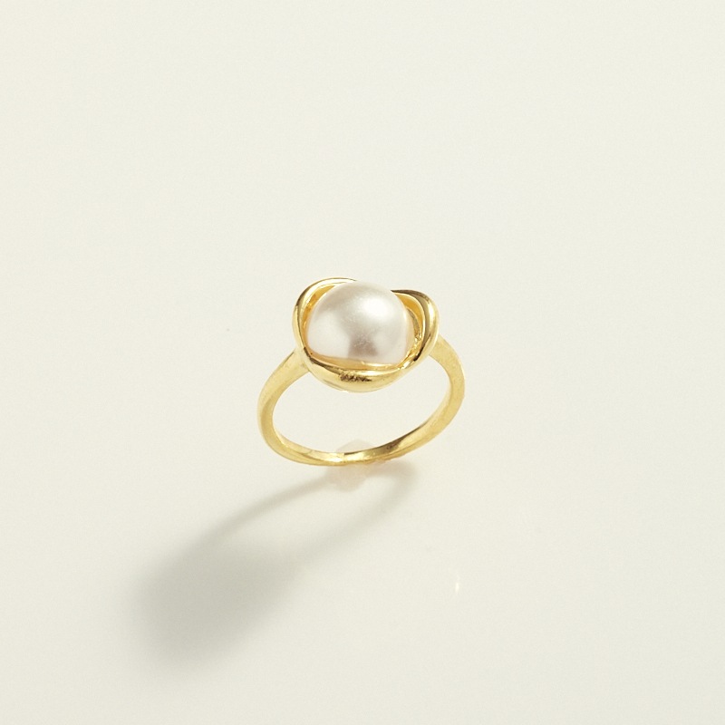 吉田朱里プロデュースアクセサリーブランド anchelion【アンシェリオン】